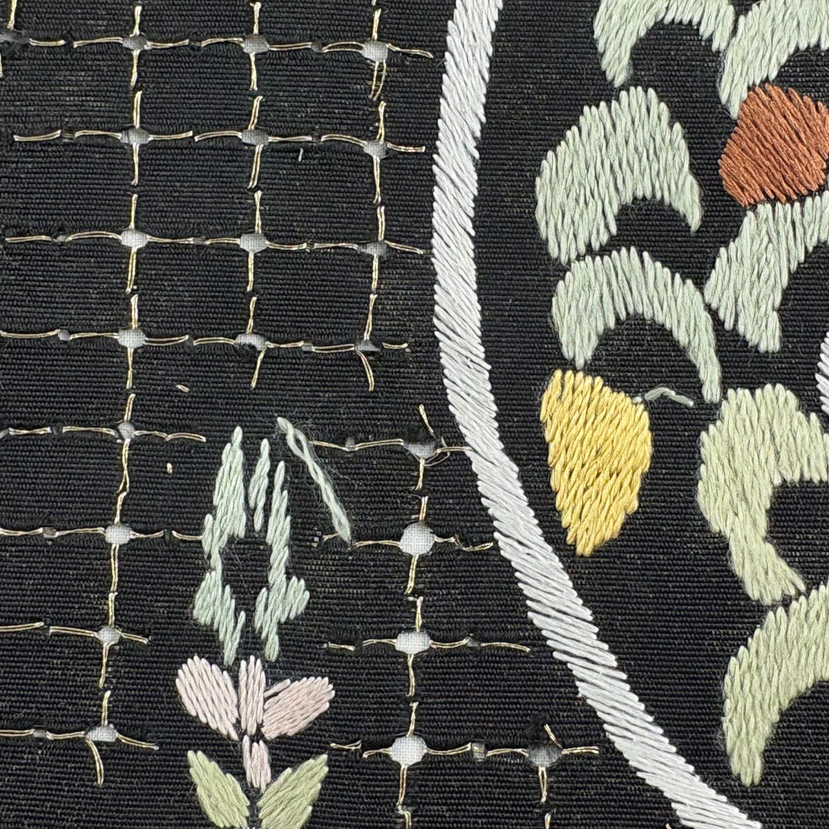 袋帶 逸品級 孔雀 花鳥 刺繡 金銀彩 黑 六通 純蠶絲