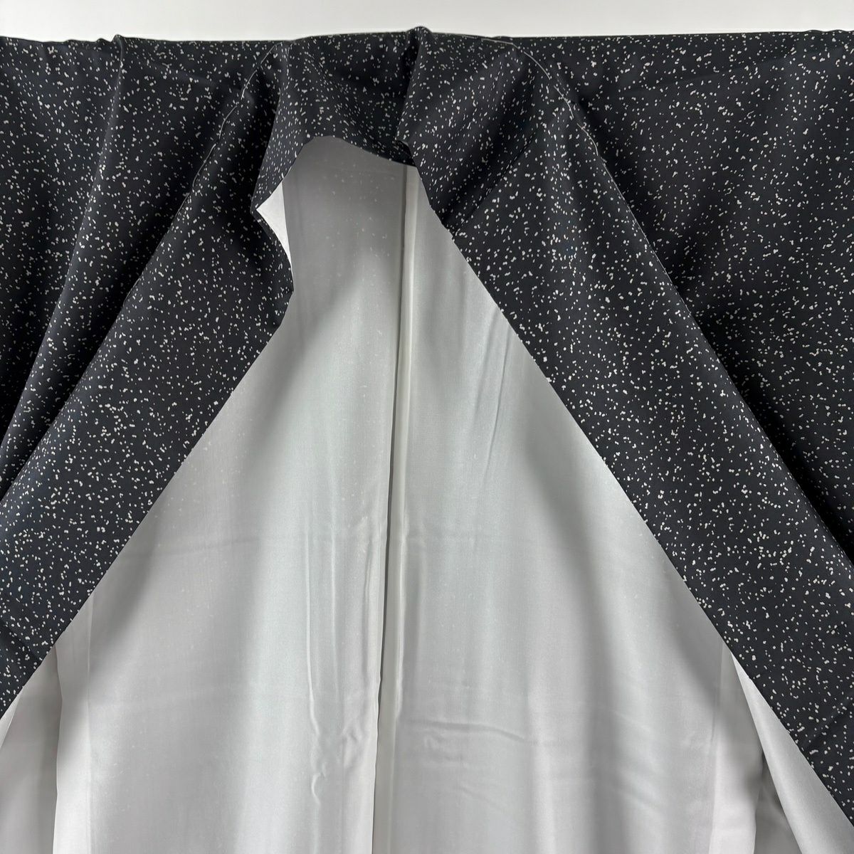 【美品】 小紋 身長161cm 袖長65cm M 雙層 袋帶套裝 大島紬織織 有落款 有證書 幾何圖案 黑 純蠶絲 名品級