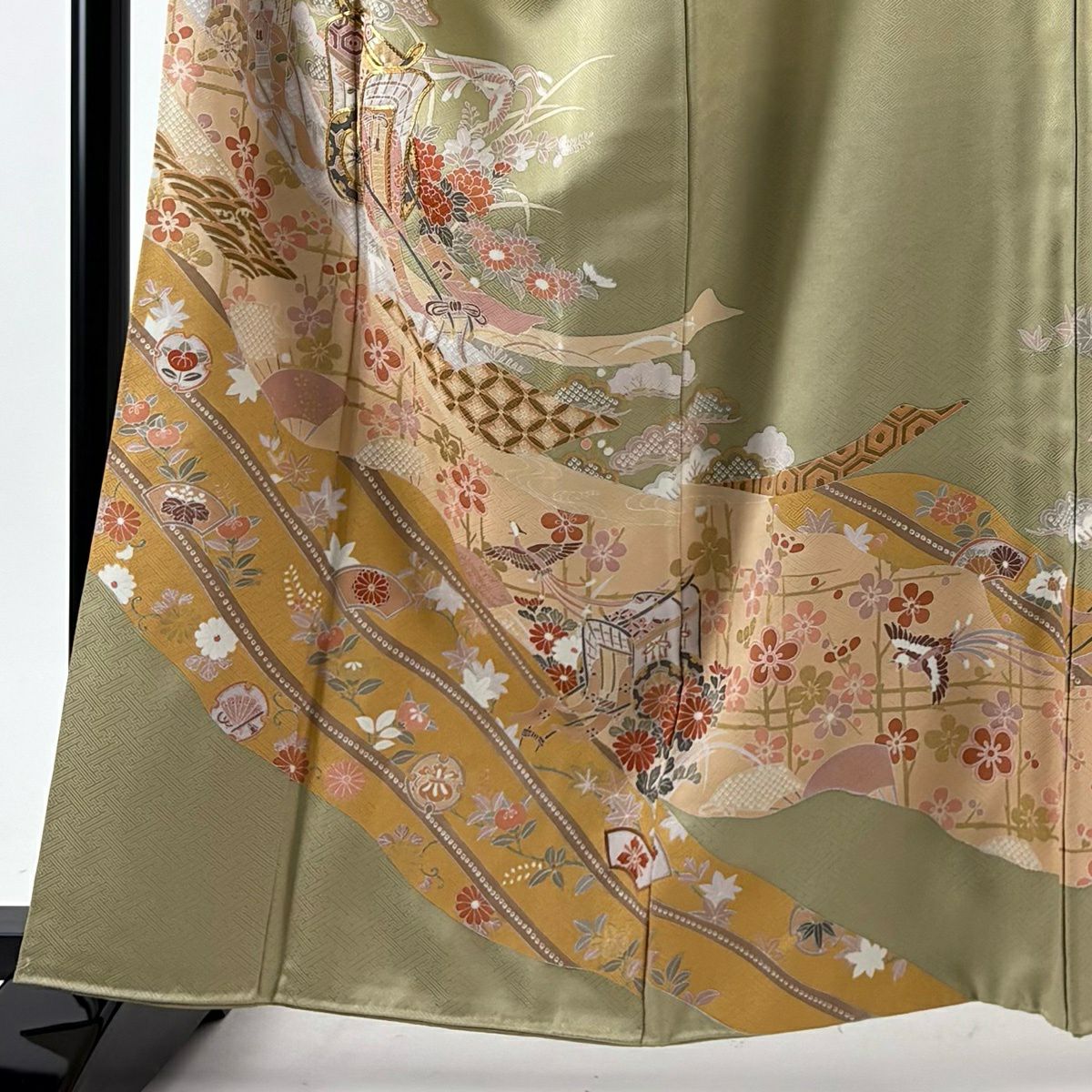 色留袖禮服 身長161cm 袖長68.5cm L 雙層 御所車 松樹竹子梅花 金銀彩 金絲 灰綠 純蠶絲 秀品級 一つ紋