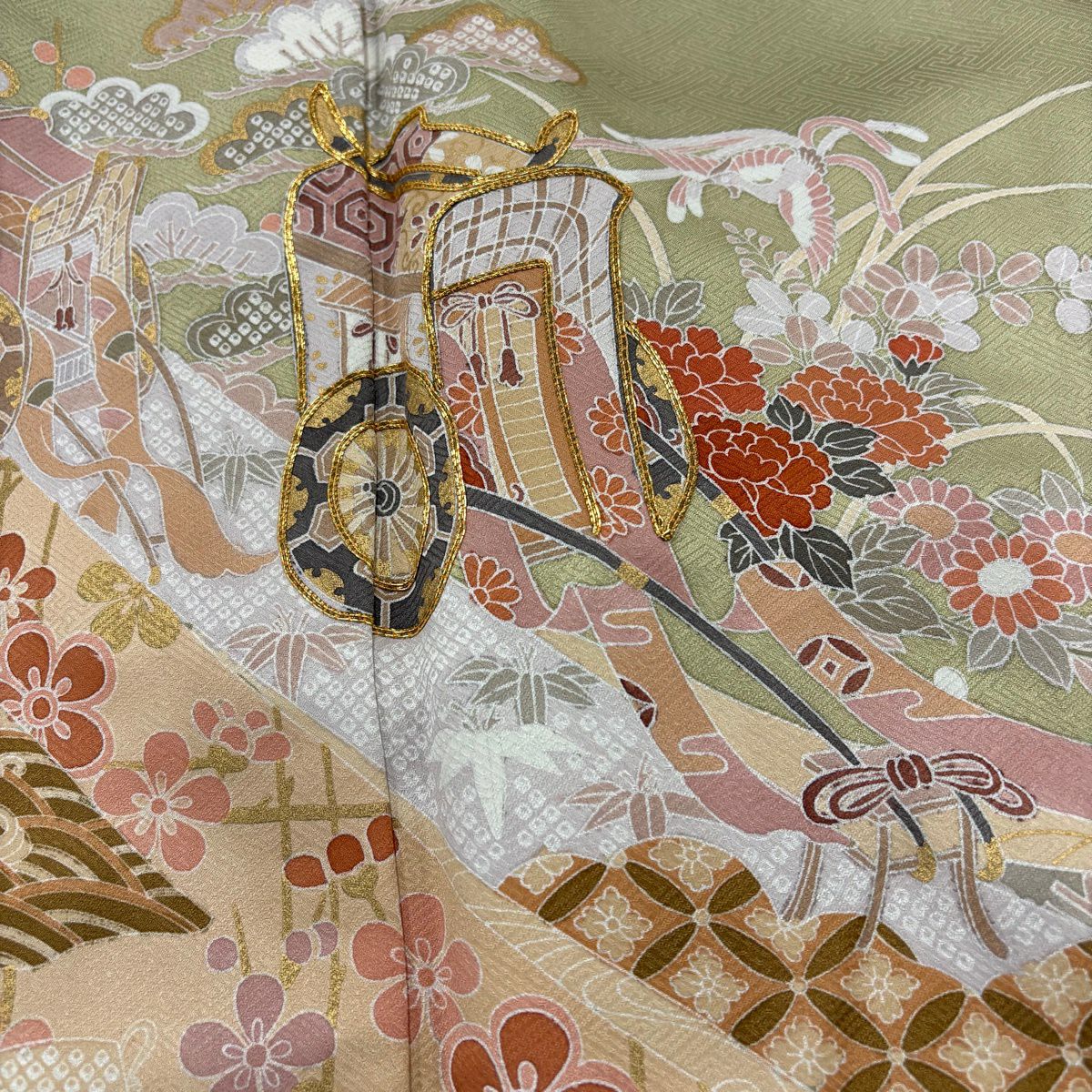 色留袖禮服 身長161cm 袖長68.5cm L 雙層 御所車 松樹竹子梅花 金銀彩 金絲 灰綠 純蠶絲 秀品級 一つ紋