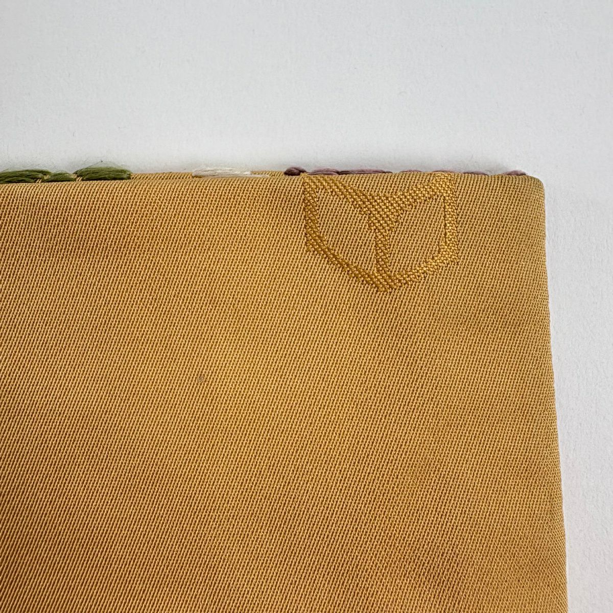 【美品】 袋帶 名品級 葡萄 線卷刺繡 金銀彩 山吹茶 六通 純蠶絲