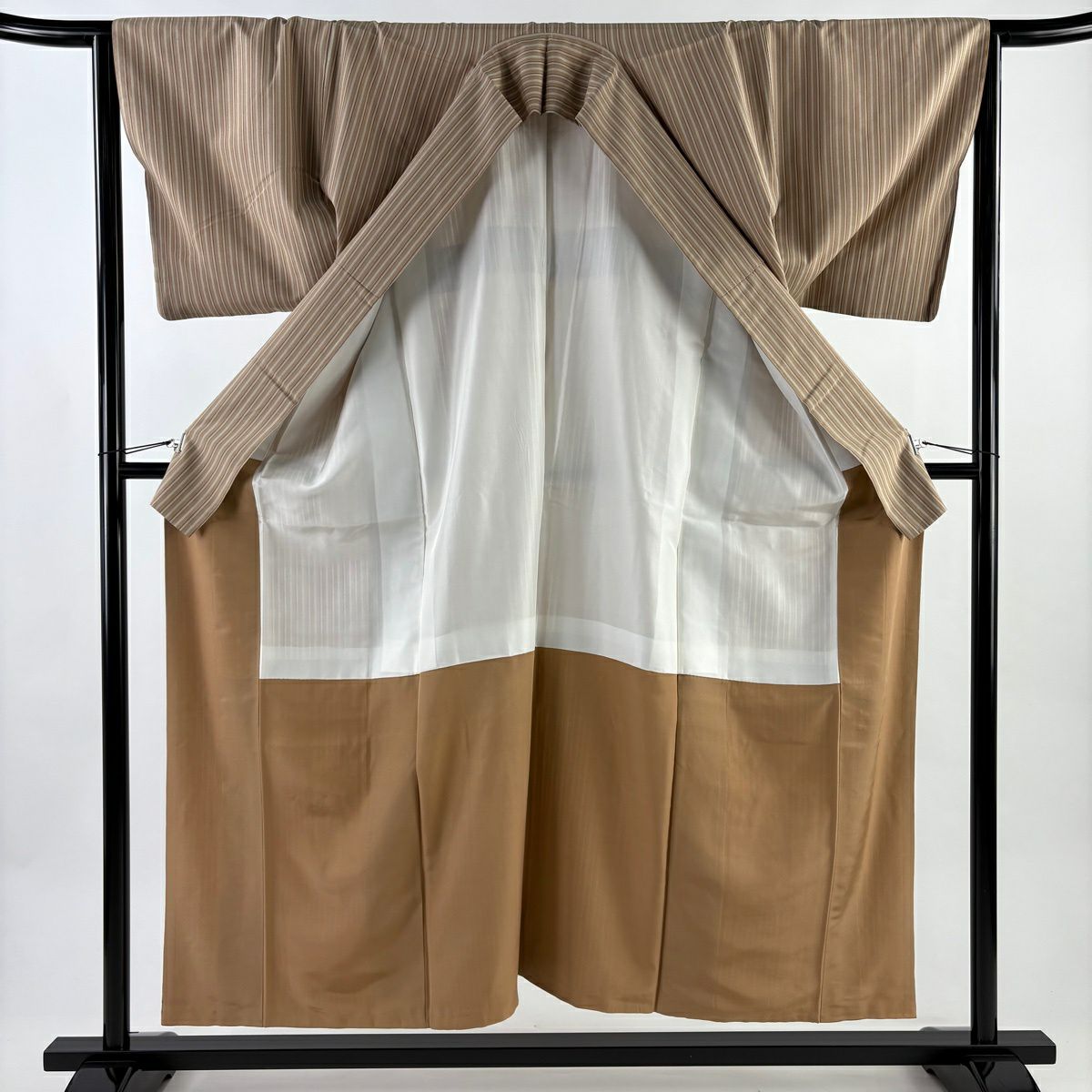 【美品】 紬織 身長154cm 袖長64.5cm M 雙層 垂直條紋 薄茶 純蠶絲 名品級
