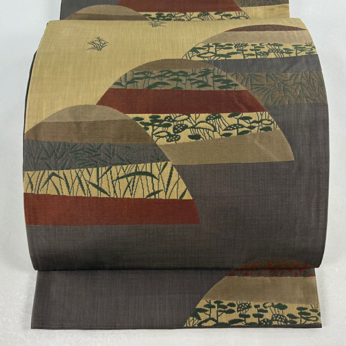【美品】 袋帶 逸品級 木屋太 落款 山脈 草花紋 淡米色 六通 純蠶絲