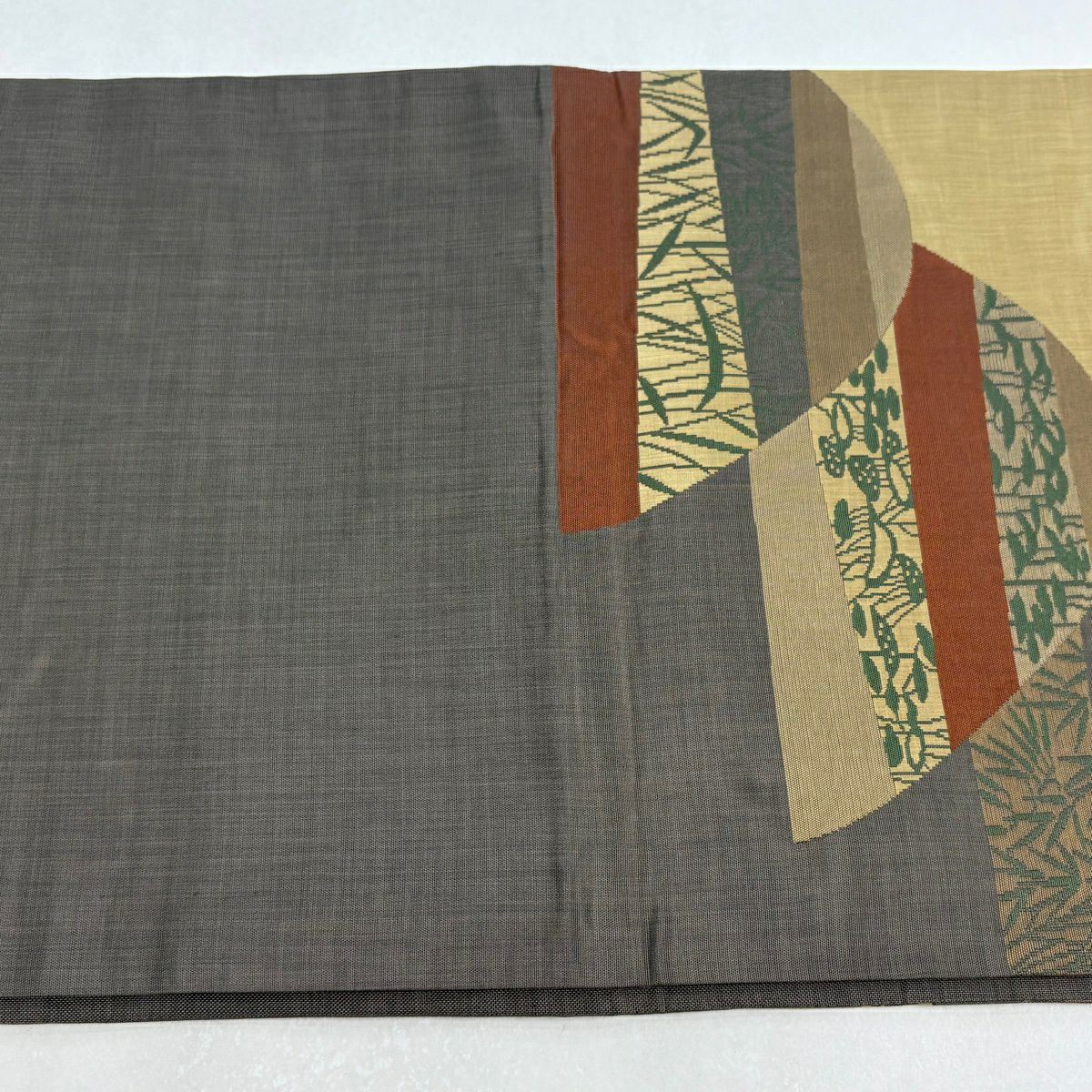 【美品】 袋帶 逸品級 木屋太 落款 山脈 草花紋 淡米色 六通 純蠶絲