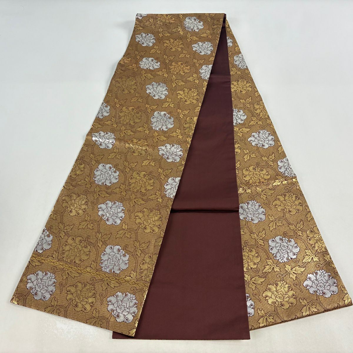 【美品】 袋帶 逸品級 龍村晋 落款あり 金銀二重蔓牡丹錦 牡丹唐草紋 金金箔 金色 全通 純蠶絲