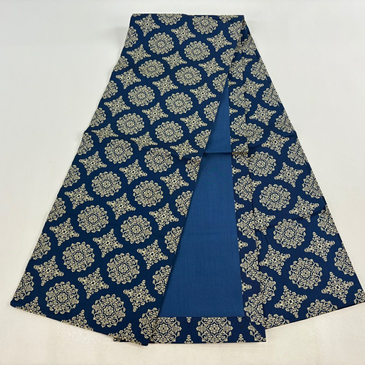 【美品】 開口名古屋帶 逸品級 龍村美術織物 雙層仕立 華紋 花菱 深藍 純蠶絲