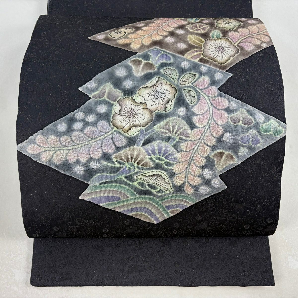 【美品】 袋帶 逸品級 樋熊哲也 落款あり 辻花染 地紋 絞染 金通し 濃紫 お太鼓柄 純蠶絲