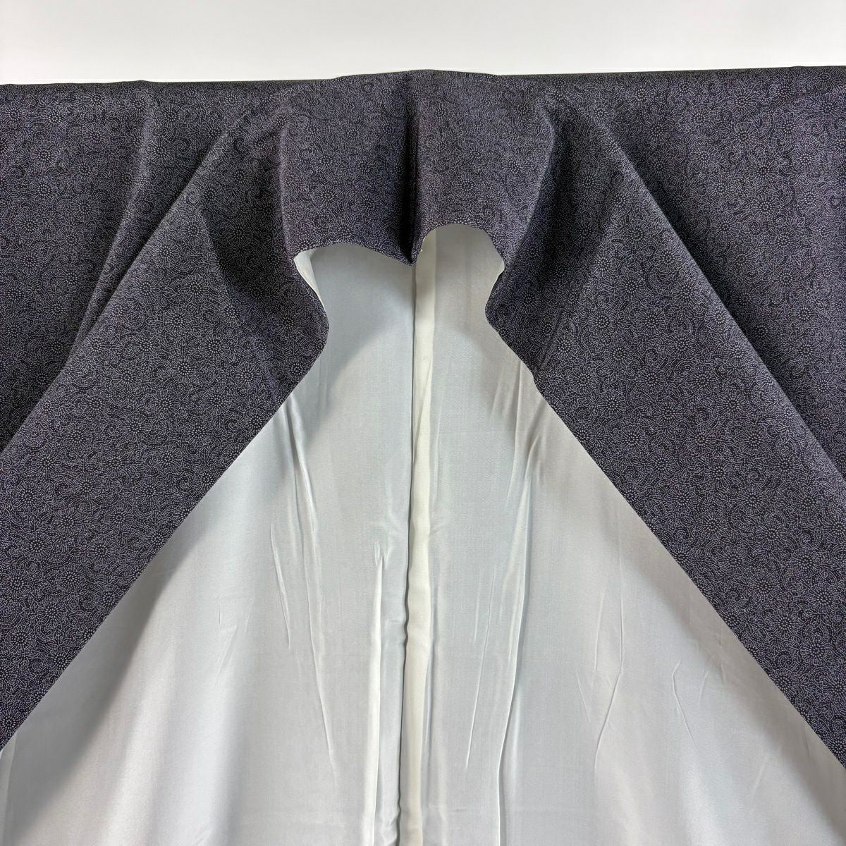 【美品】 江戶小紋 身長156cm 袖長66cm M 雙層 人間國寶 中村勇二郎 落款あり 古代菊花 黑灰 純蠶絲 逸品級