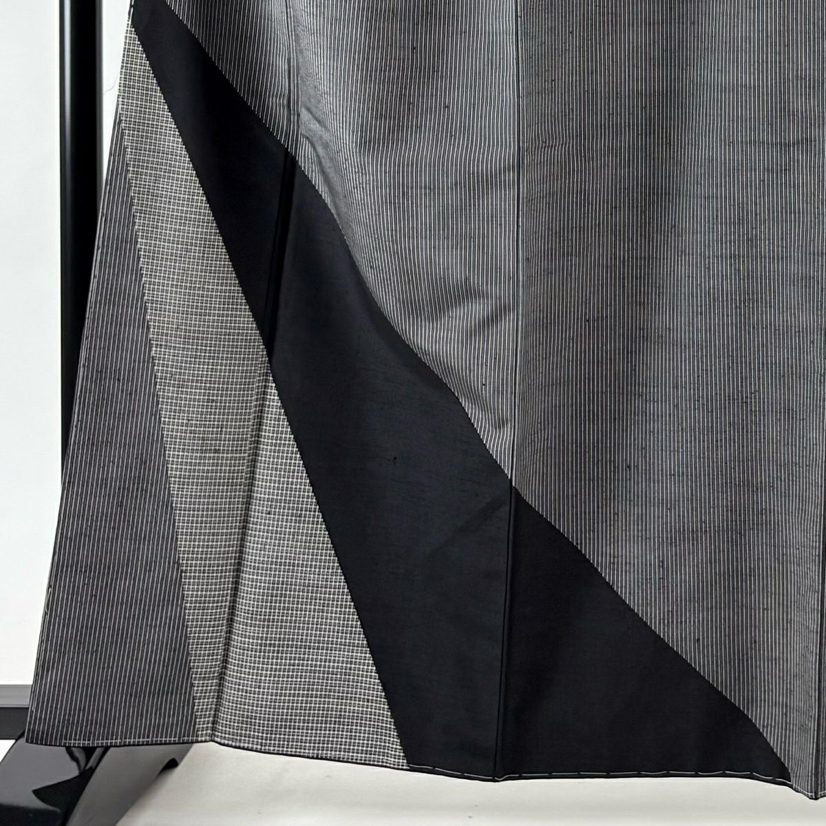 【美品】 付下 身長162.5cm 袖長66cm M 雙層 袋帶套裝 塩澤紬織織 塩澤絣 證書齊全 縱條 格子 黑 純蠶絲 名品級