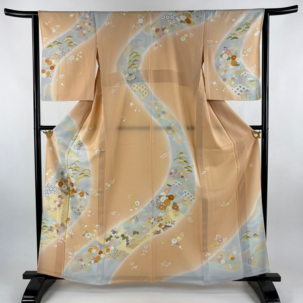 訪問服 身長162.5cm 袖長64.5cm M 單層 千總 有落款 菊花 龜甲 金絲 金銀彩 淺橙色 純蠶絲 逸品級