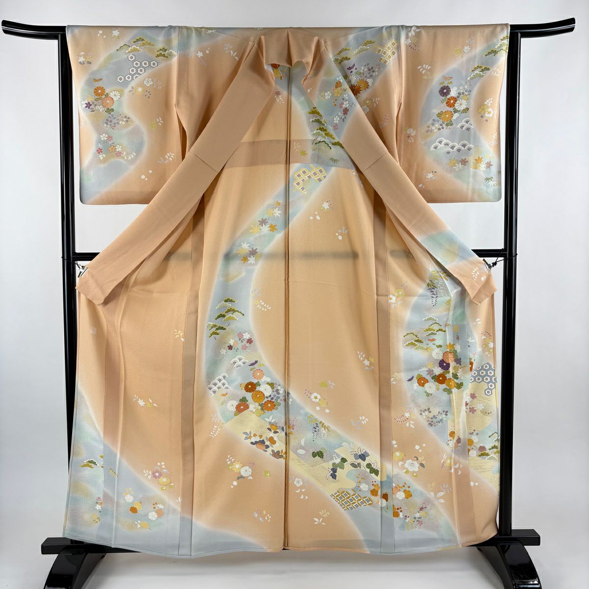 訪問服 身長162.5cm 袖長64.5cm M 單層 千總 有落款 菊花 龜甲 金絲 金銀彩 淺橙色 純蠶絲 逸品級