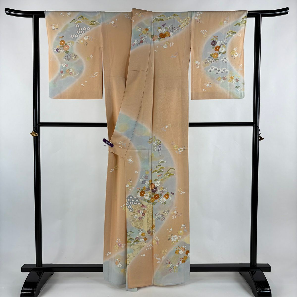 訪問服 身長162.5cm 袖長64.5cm M 單層 千總 有落款 菊花 龜甲 金絲 金銀彩 淺橙色 純蠶絲 逸品級