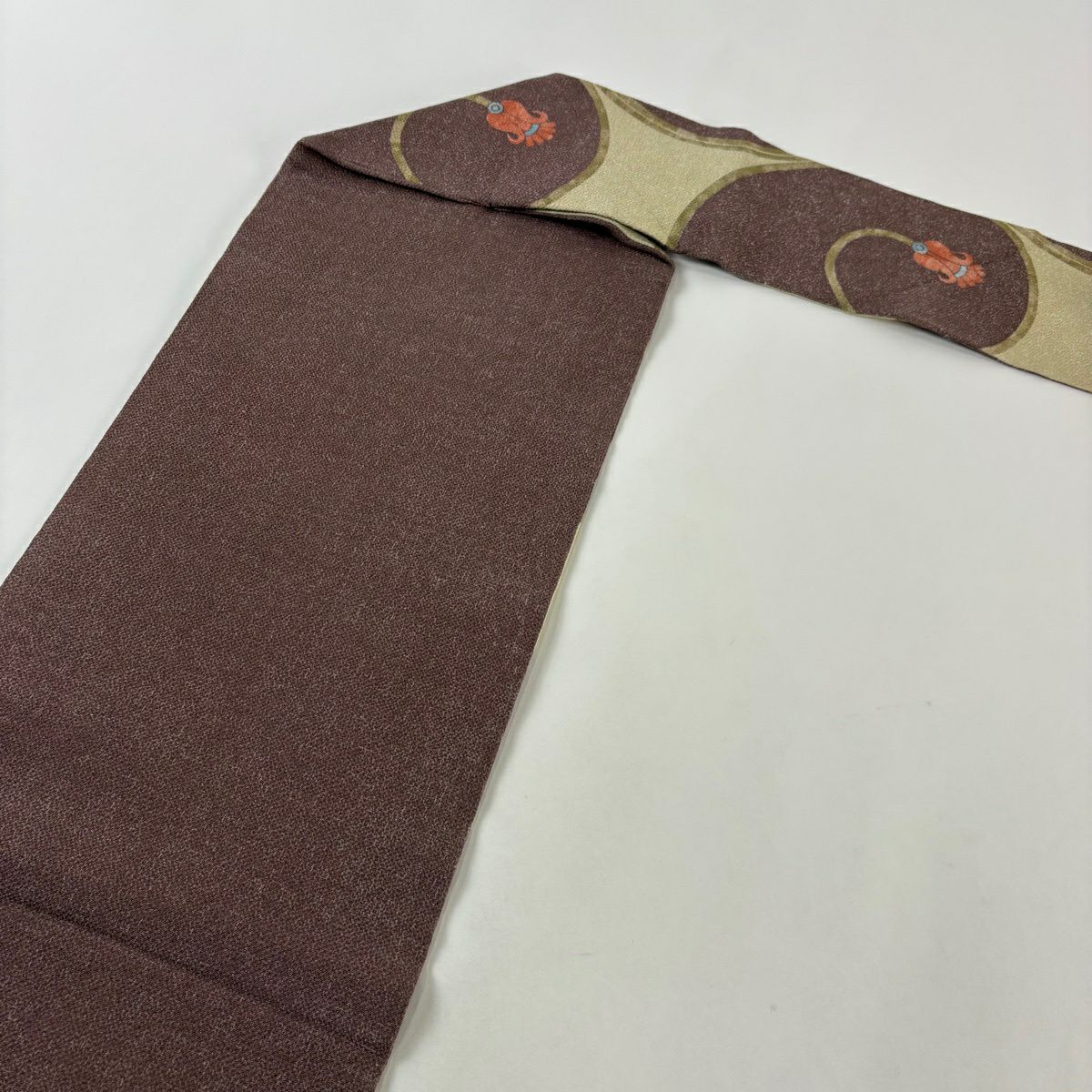 【美品】 名古屋帶 秀品級 草花紋紋 縮緬 小豆 純蠶絲
