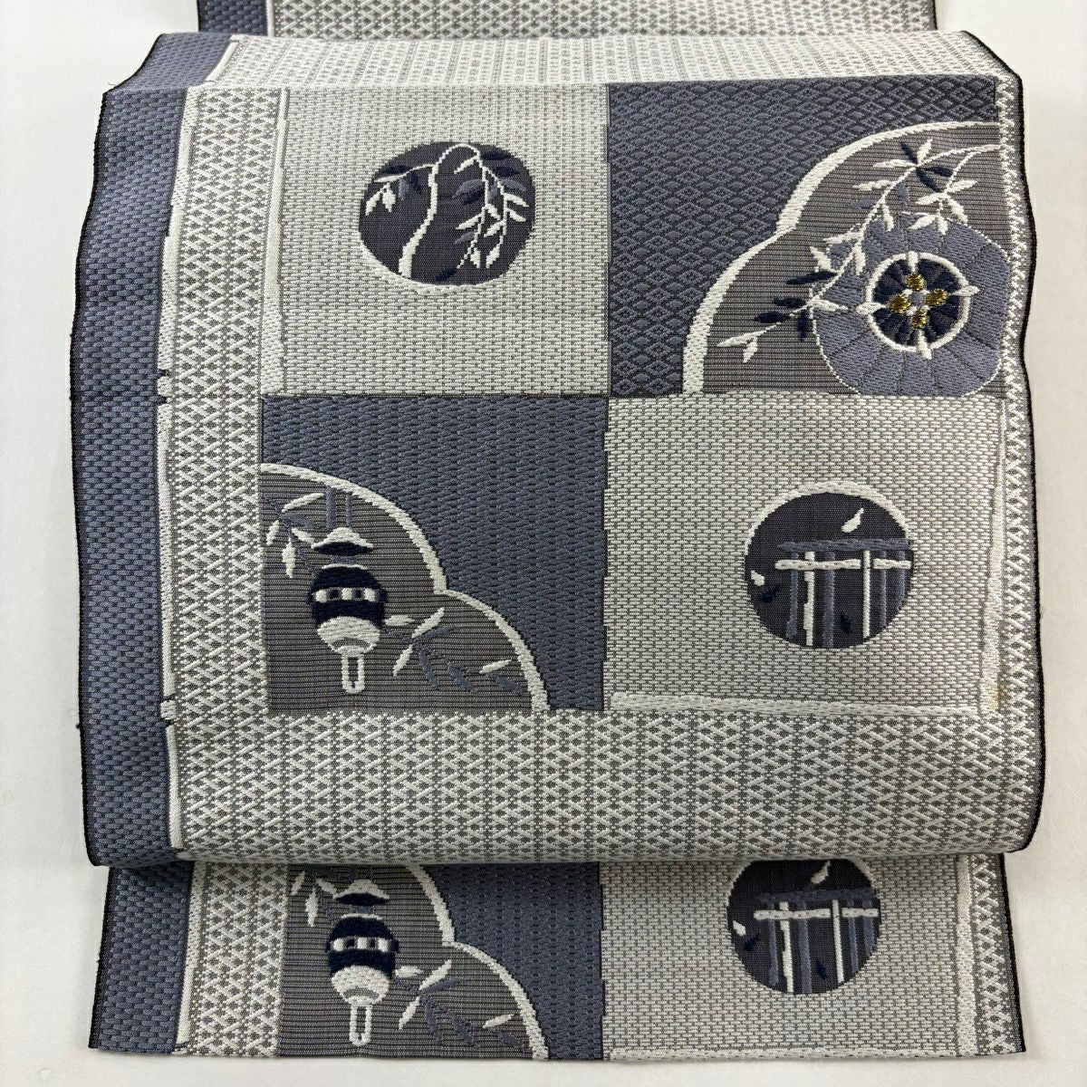 名古屋帶 秀品級 八寸名古屋帶 松樹葉仕立 番傘 柳 金絲 灰色 純蠶絲