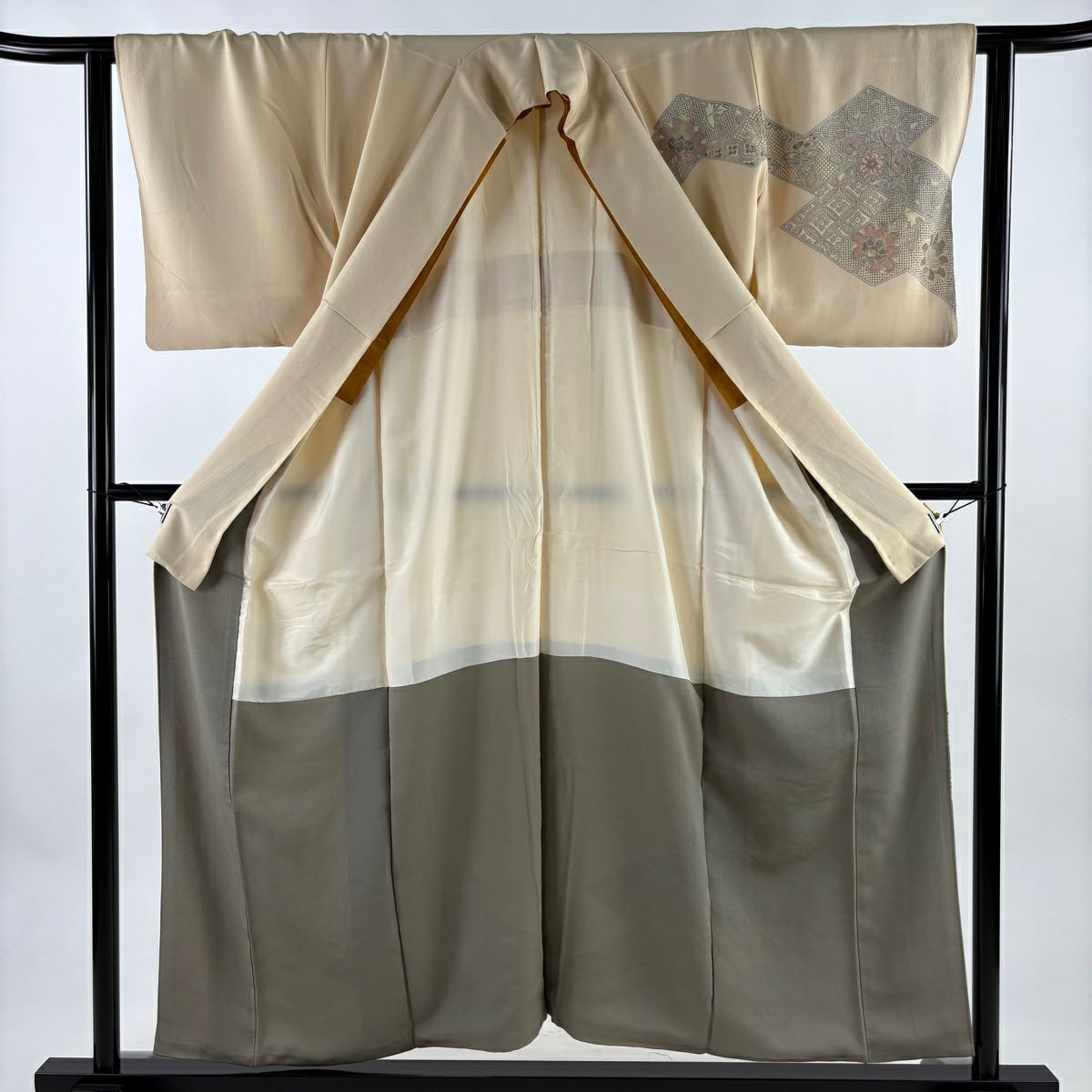 訪問服 身長154.5cm 袖長62.5cm S 雙層 向鳥 草花紋紋 金銀彩 刺繡 米色 純蠶絲 優品級