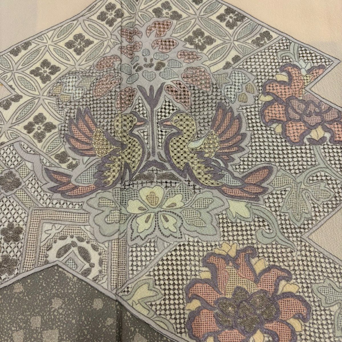 訪問服 身長154.5cm 袖長62.5cm S 雙層 向鳥 草花紋紋 金銀彩 刺繡 米色 純蠶絲 優品級