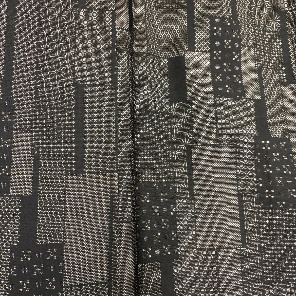 【美品】 大島紬織 身長155.5cm 袖長64cm M 雙層 純泥染 ますいわ屋 證書あり 短冊 麻葉 焦茶 正蠶絲 名品級