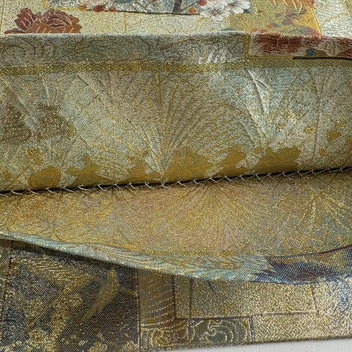 【美品】 袋帶 名品級 草花紋 鳥 金金箔 金色 大鼓圖案 純蠶絲