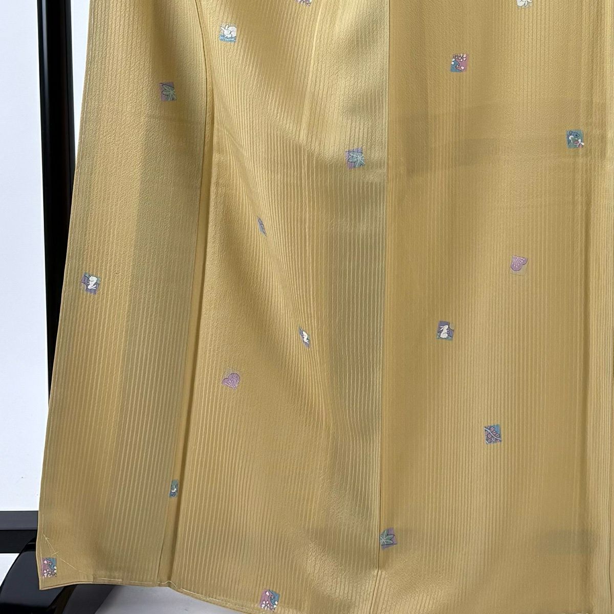 【美品】 小紋 身長167.5cm 袖長69cm L 雙層 袋帶套裝 兔子 葉子圖案 淺黃 純蠶絲 優品級