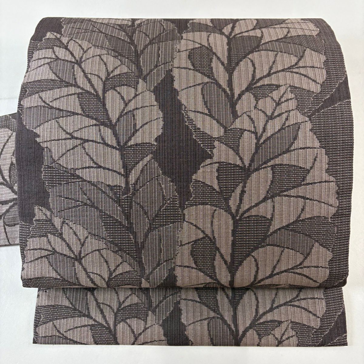 【美品】 名古屋帶 名品級 紬織織 葉柄 茶紫 純蠶絲
