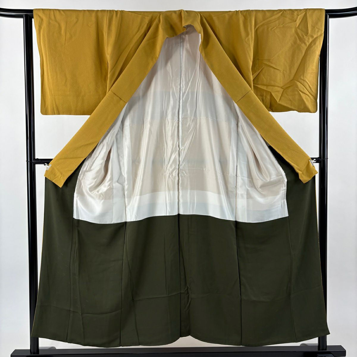 色留袖禮服 身長154.5cm 袖長63.5cm S 雙層 大久保玄才 落款あり 樹木 霞 金銀彩 染分 山吹 純蠶絲 名品級