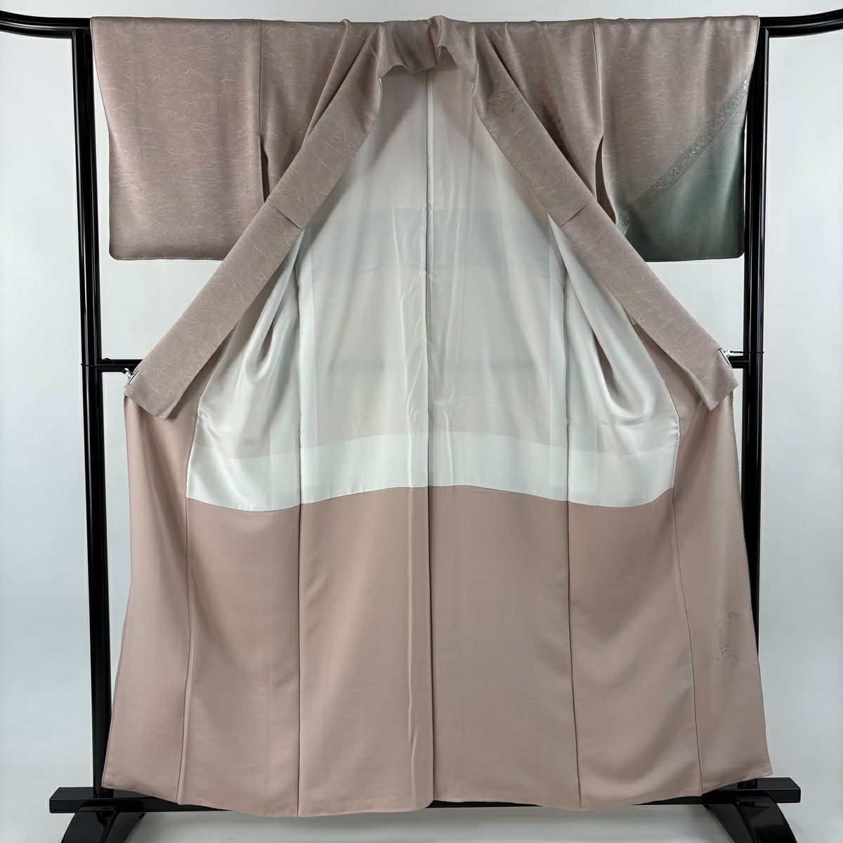 訪問服 身長159.5cm 袖長65.5cm M 雙層 華紋 花唐草紋 刺繡 金糸 灰櫻 純蠶絲 名品級 一つ紋