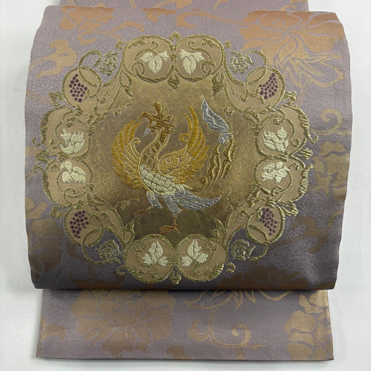 【美品】 袋帶 逸品級 山口美術織物 落款あり 菊花地牡丹正倉院文 鳳凰 金銀彩 刺繡 灰紫 お太鼓柄 純蠶絲
