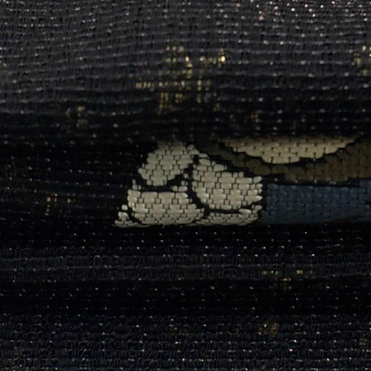 【美品】 袋帶 逸品級 貓頭鷹 葉子 刺繡 金金箔 黑 六通 純蠶絲