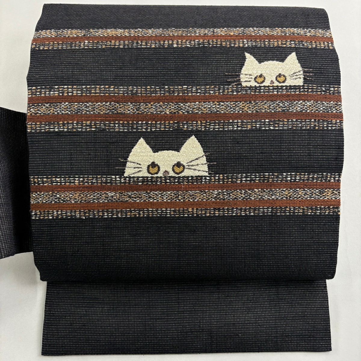 【美品】名古屋帶 逸品級 夏帶 貓圖案 條紋 刺繡 金彩裝飾 黑灰 純蠶絲