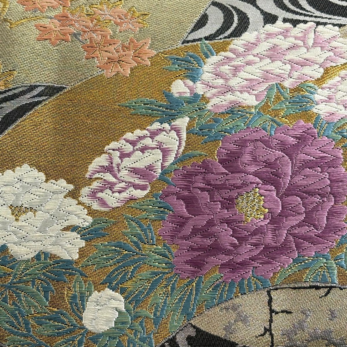 【美品】 袋帶 逸品級 じゅらく 落款あり じゅらく帝王紫 扇子面 牡丹 刺繡 金金箔 黑 お太鼓柄 純蠶絲