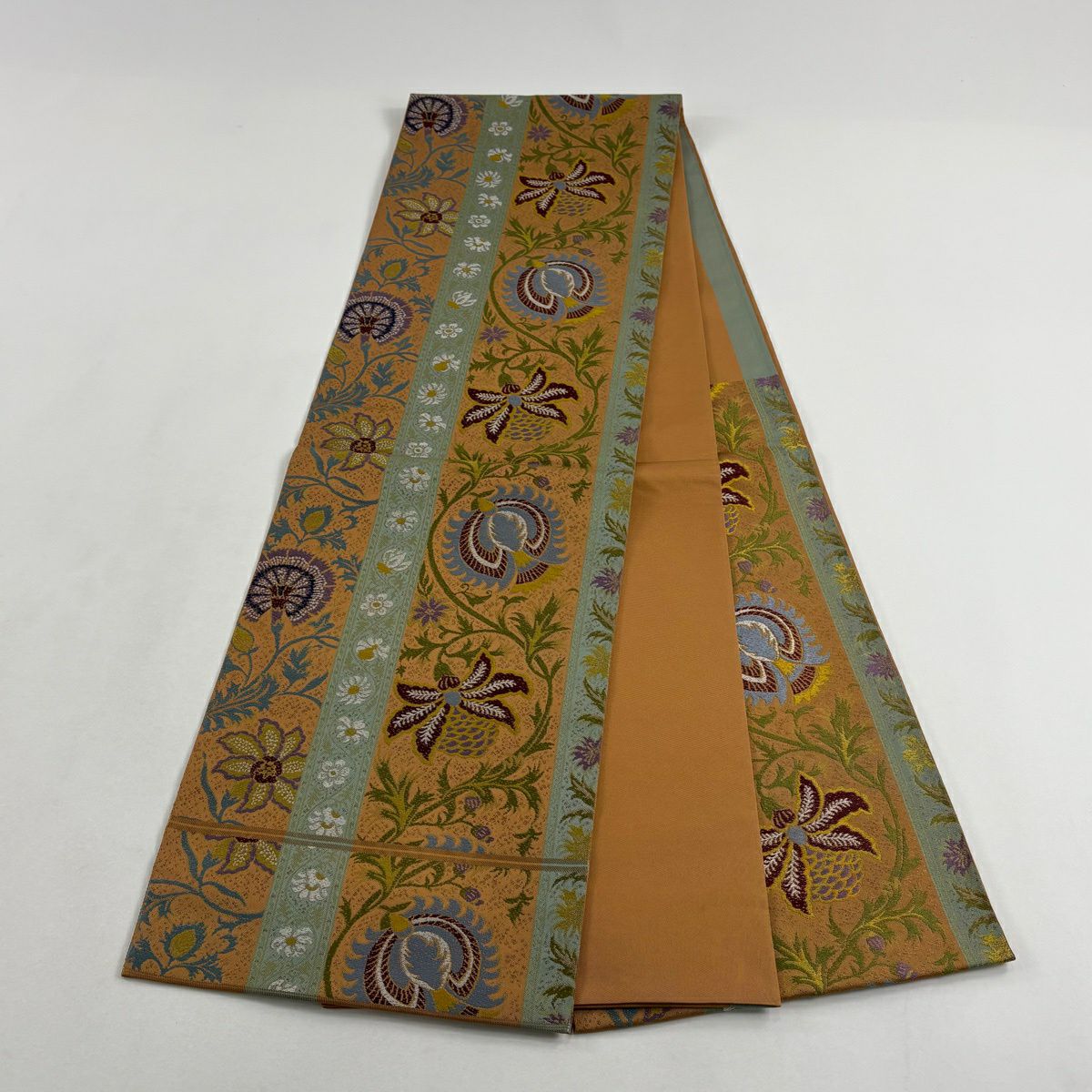 【美品】 袋帶 逸品級 川島織物 落款あり 關西仕立 草花紋紋 刺繡 金金箔 紅茶 六通 純蠶絲