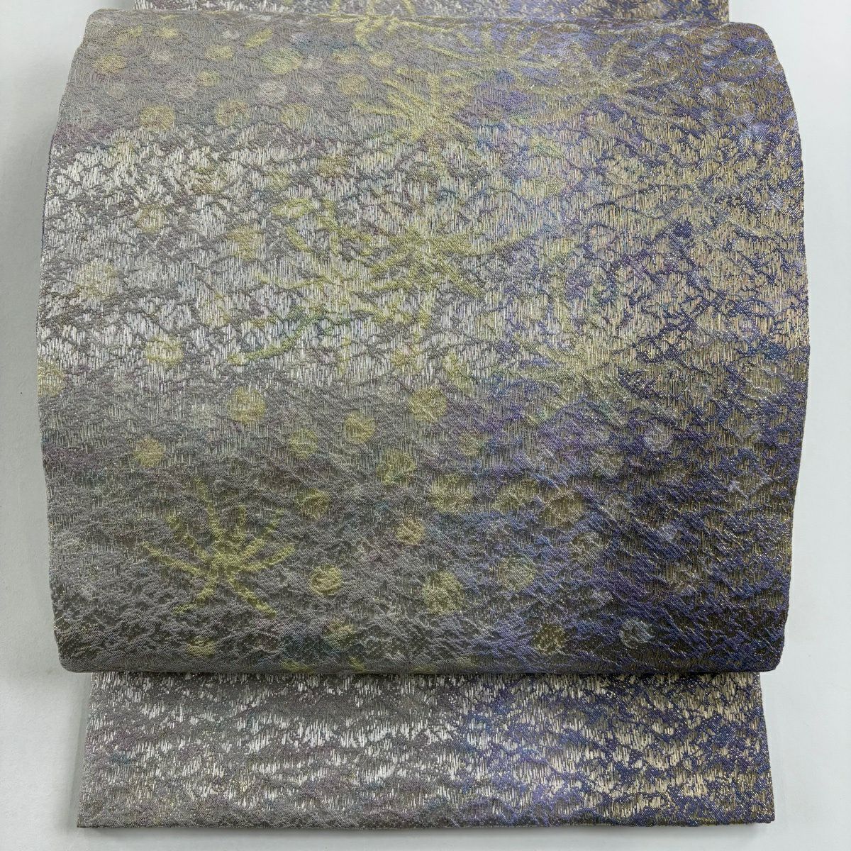 【美品】 袋帶 名品級 花 幾何學 銀線 金金箔 淺紫 お太鼓圖案 純蠶絲