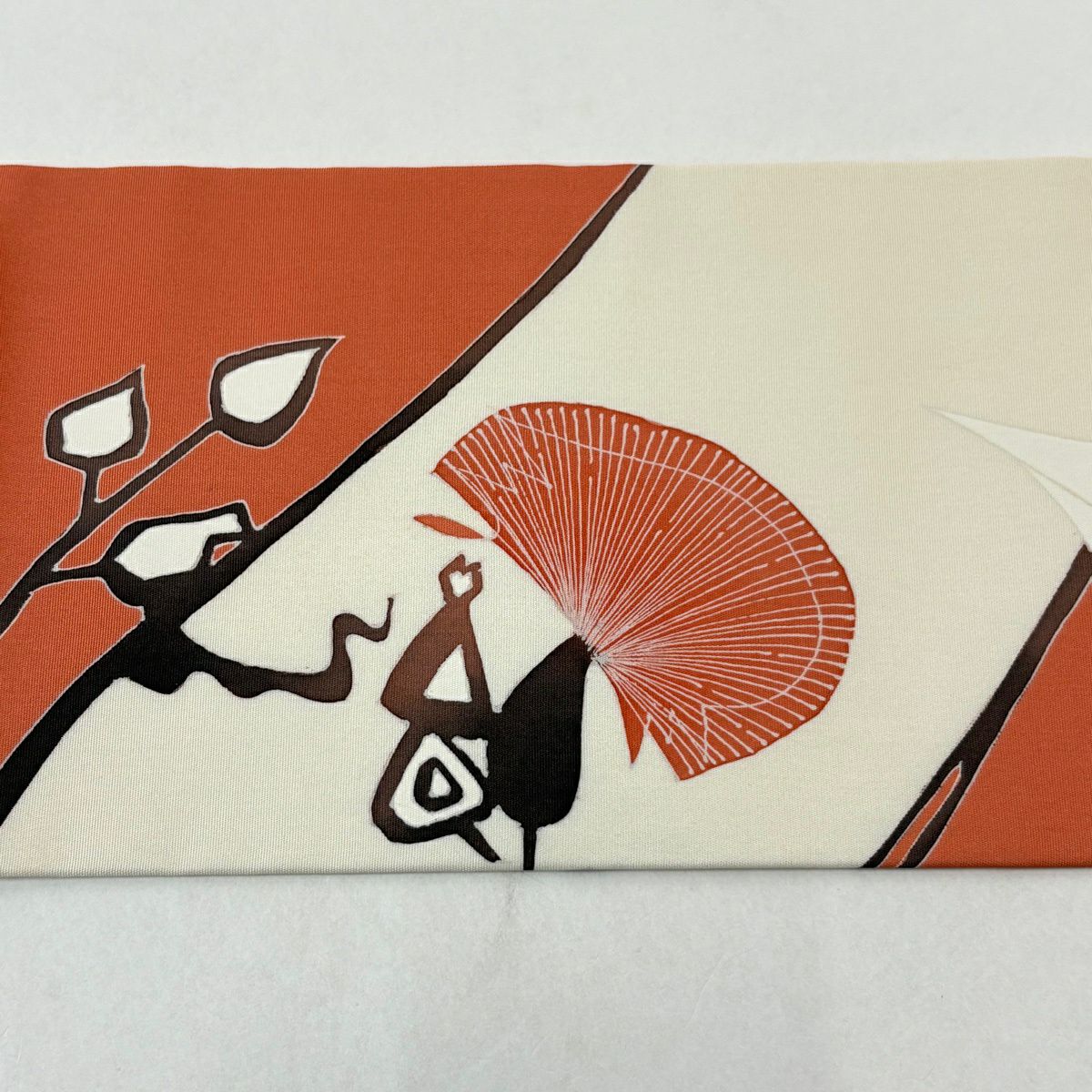 名古屋帶 名品級 人間國寶 羽田登喜男 落款あり 幾何學 朱 純蠶絲