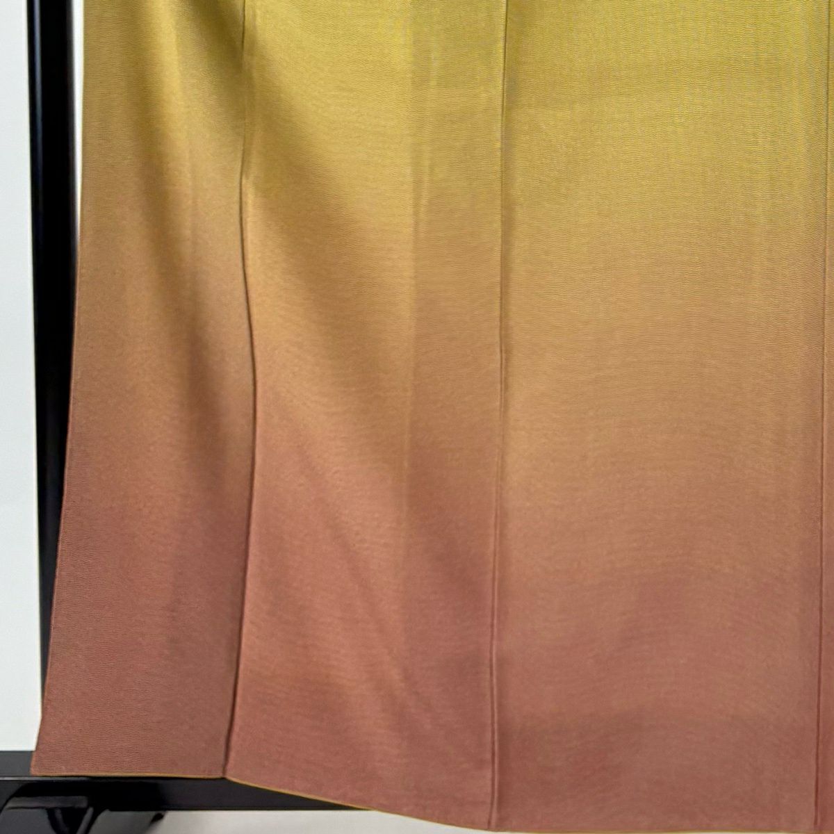 【美品】 付下 身長161cm 袖長64.5cm M 雙層 人間國寶 六谷梅花軒 落款あり 角通し 染分 黃土 純蠶絲 名品級