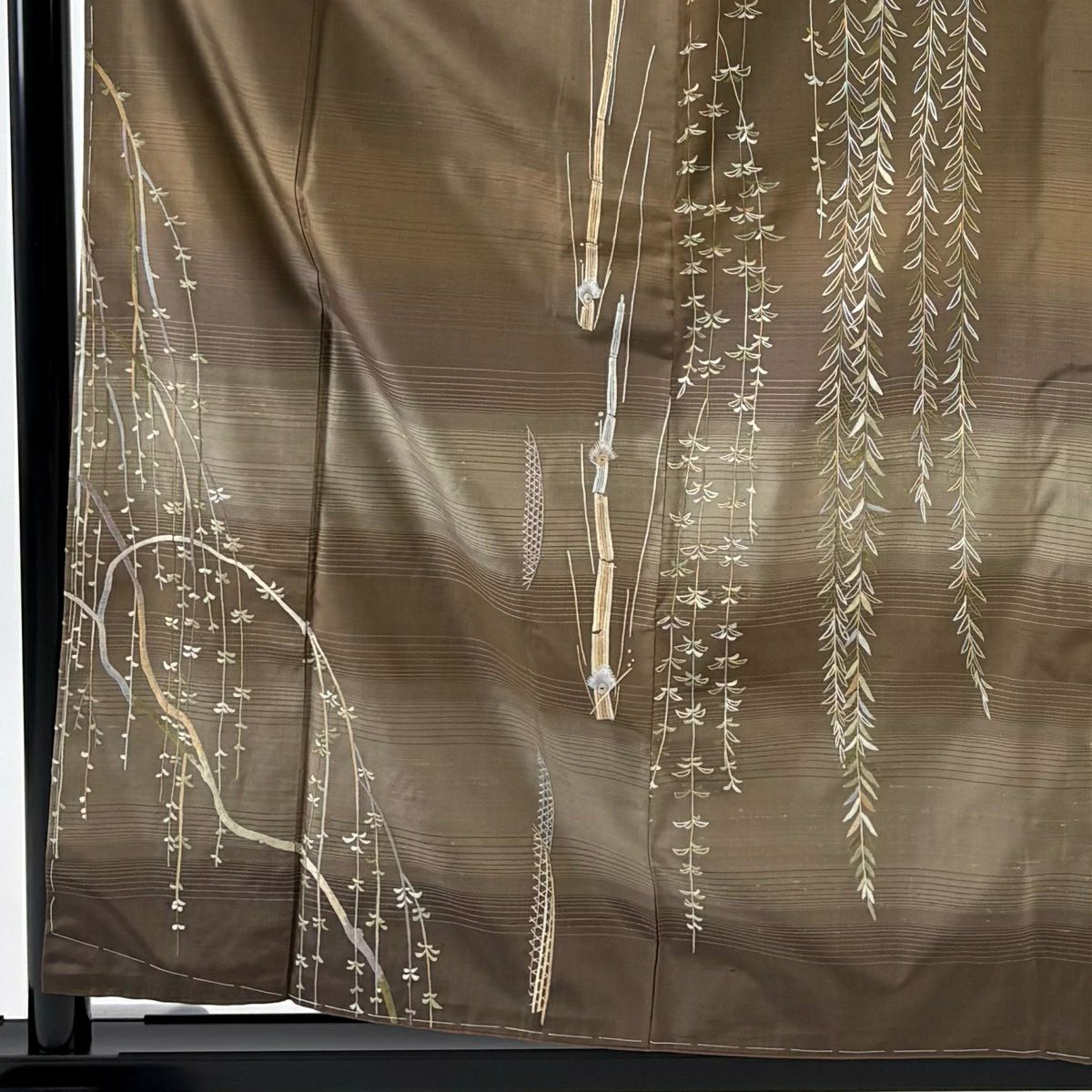 付下 身長159cm 袖長63cm S 雙層 紬織織 落款あり 柳 橫條 刺繡 茶 純蠶絲 名品級
