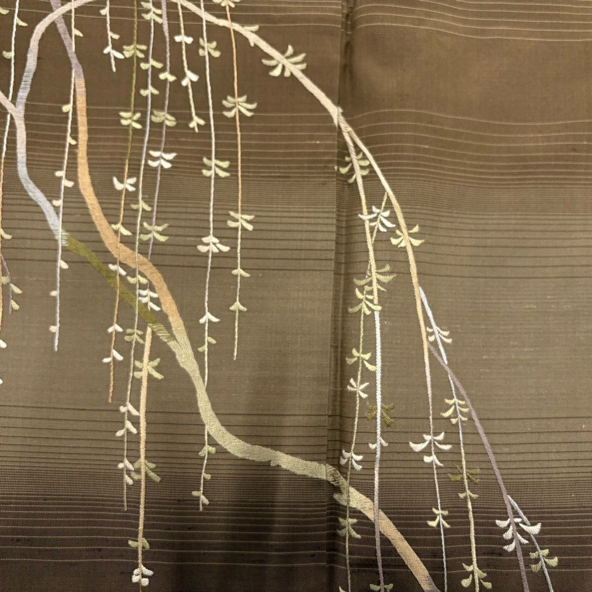付下 身長159cm 袖長63cm S 雙層 紬織織 落款あり 柳 橫條 刺繡 茶 純蠶絲 名品級