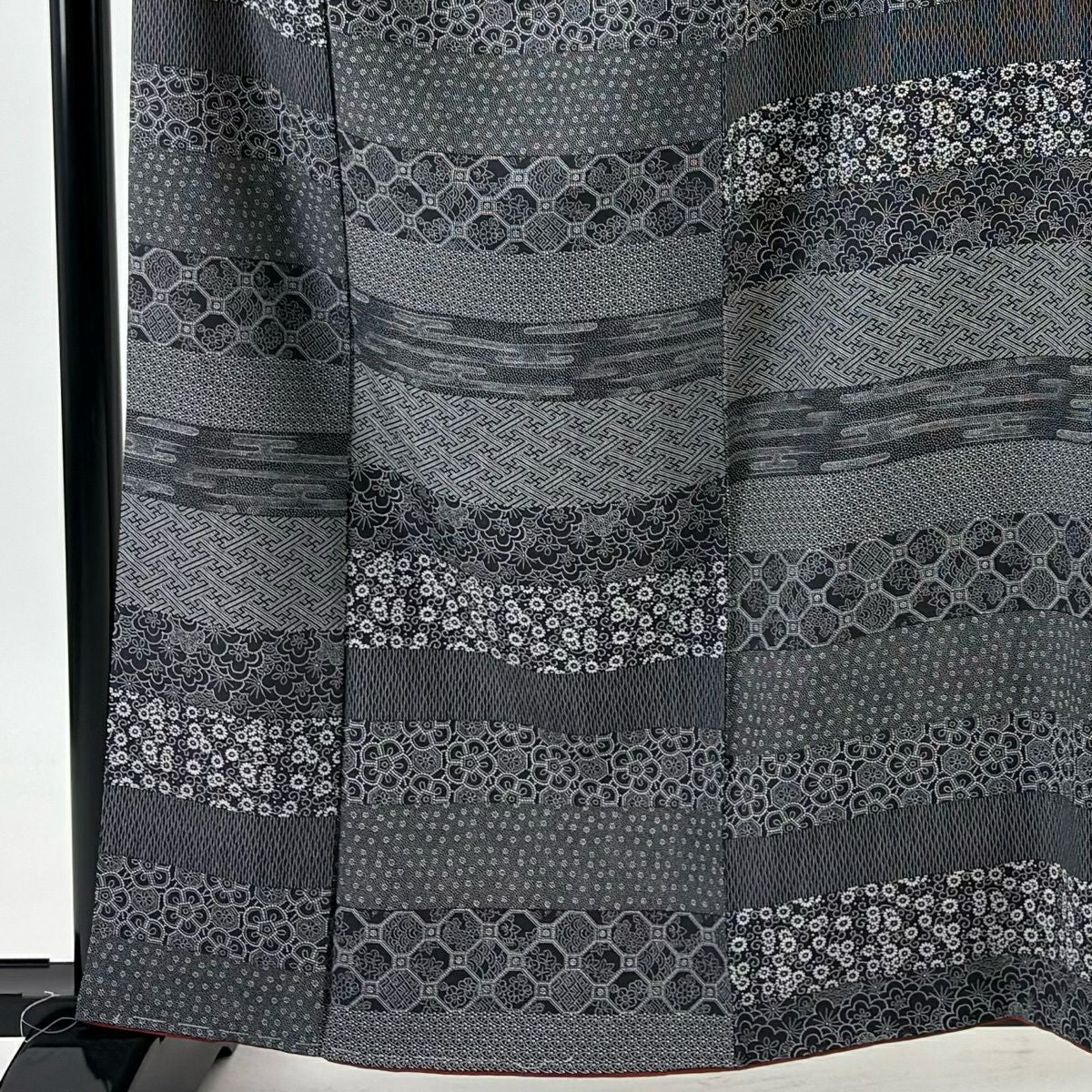 【美品】 小紋 身長161cm 袖長67.5cm L 雙層 寄せ柄 花唐草紋 墨 深藍 純蠶絲 名品級