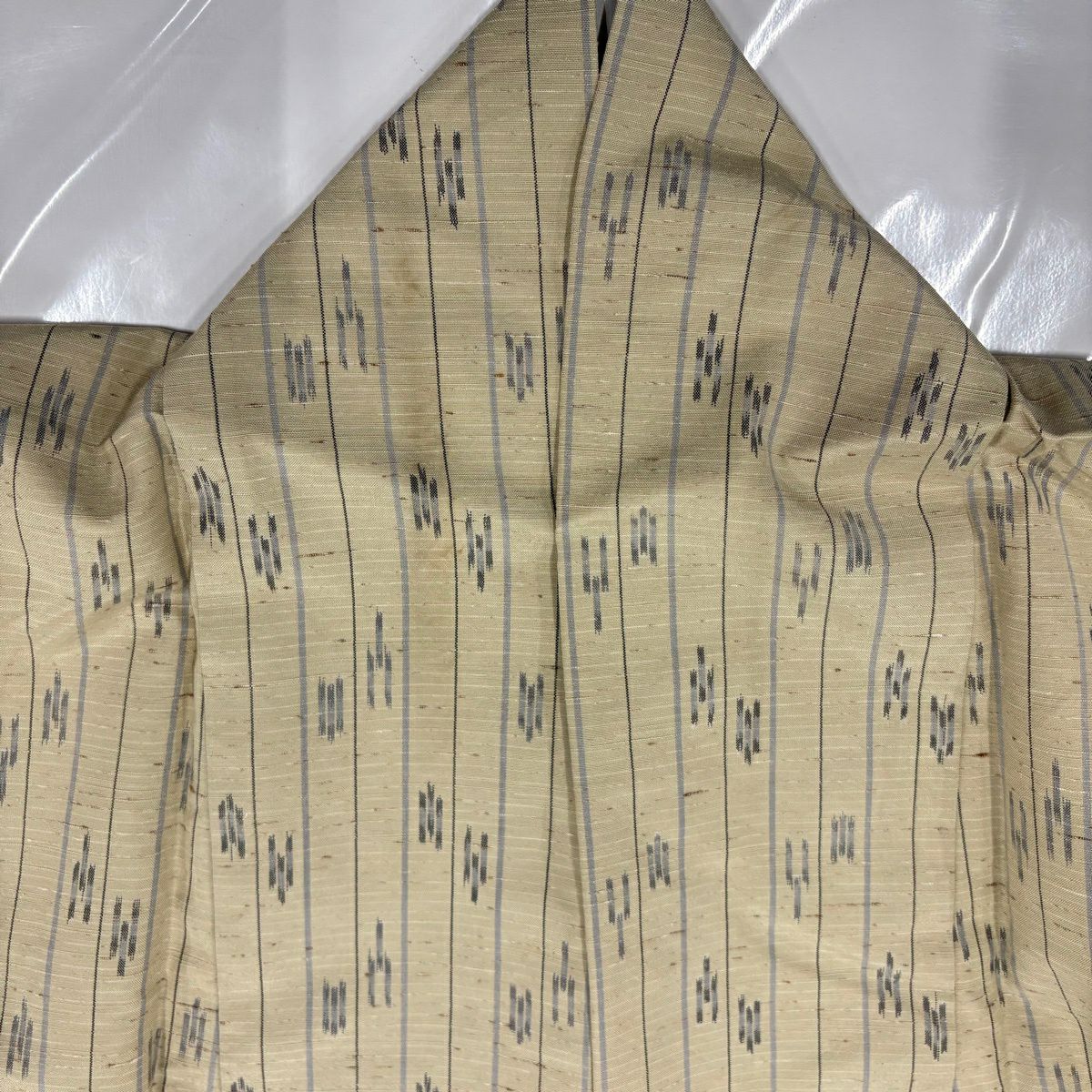 【美品】 紬織 身長161cm 袖長65cm M 雙層 垂直條紋 幾何圖案 米色 純蠶絲 名品級