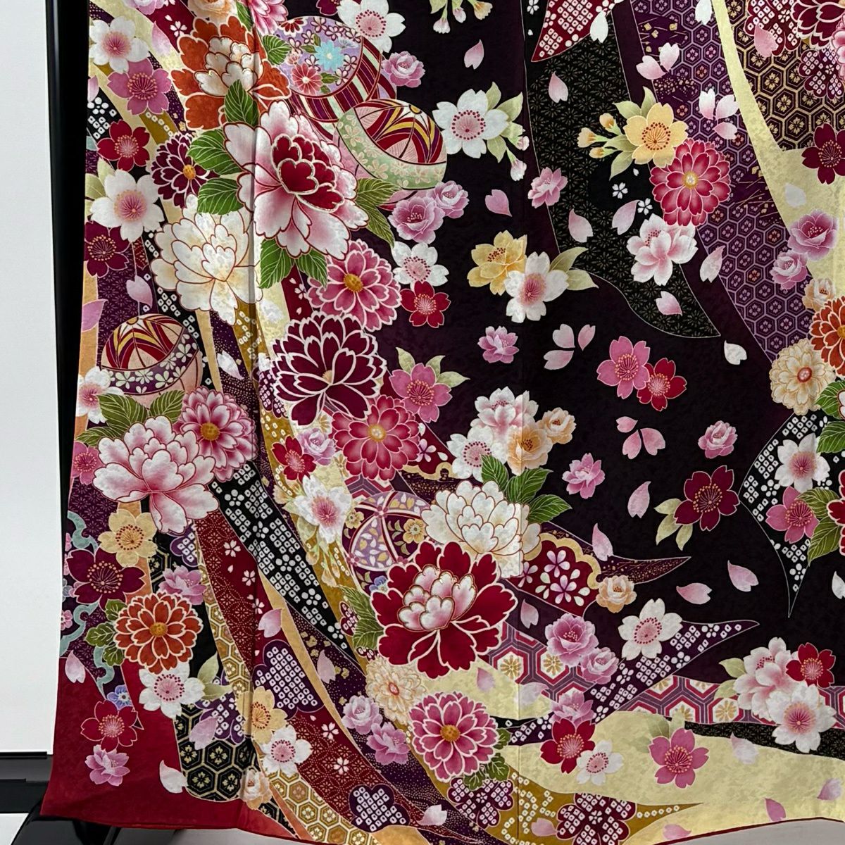 【美品】振袖禮服 身長162cm 袖長67cm M 雙層 牡丹 手鞠 金銀彩 深紫 純蠶絲 名品級