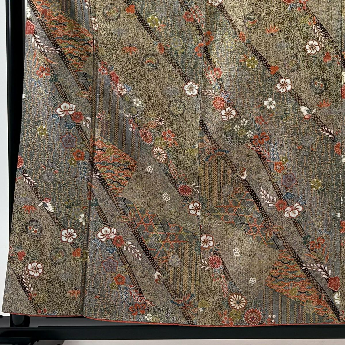 【美品】 小紋 身長157.5cm 袖長64cm M 雙層 草花紋紋 麻之葉 金銀彩 茶綠 純蠶絲 名品級