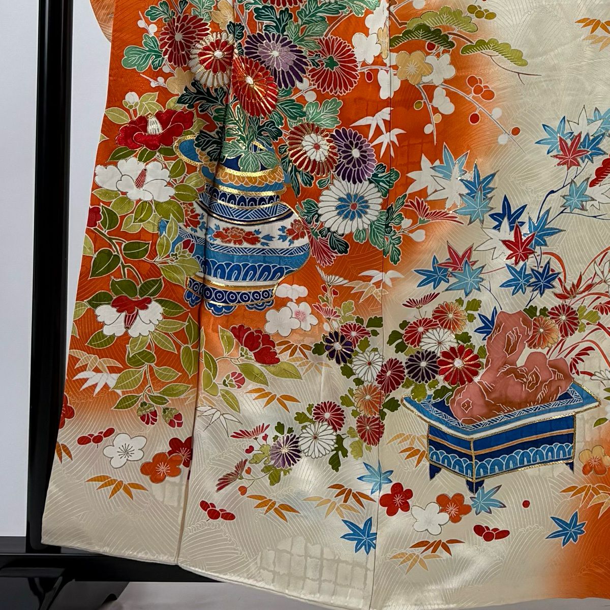 振袖禮服 身長160cm 袖長65cm M 雙層 松樹竹子梅花 菊花 金絲 刺繡 奶油色 純蠶絲 名品級