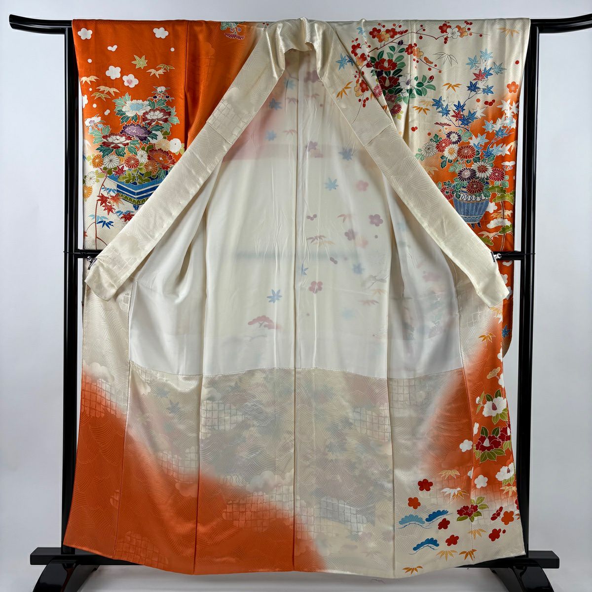 振袖禮服 身長160cm 袖長65cm M 雙層 松樹竹子梅花 菊花 金絲 刺繡 奶油色 純蠶絲 名品級