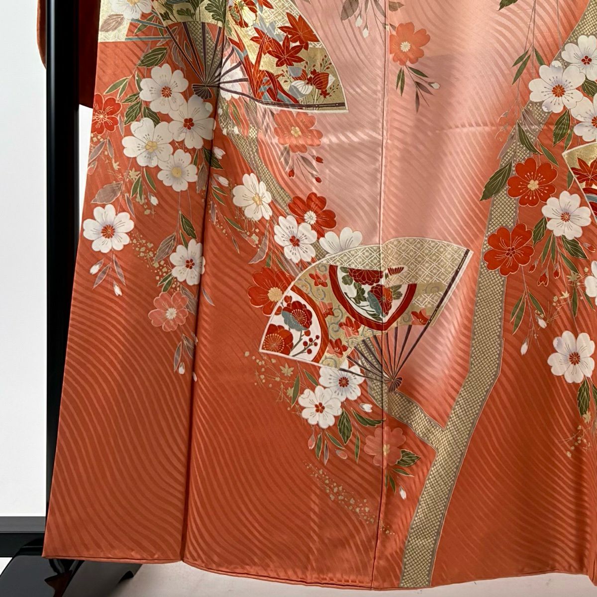 振袖禮服 身長161.5cm 袖長66cm M 雙層 扇子 草花紋紋 金絲 金銀彩 鮭粉色 純蠶絲 秀品級