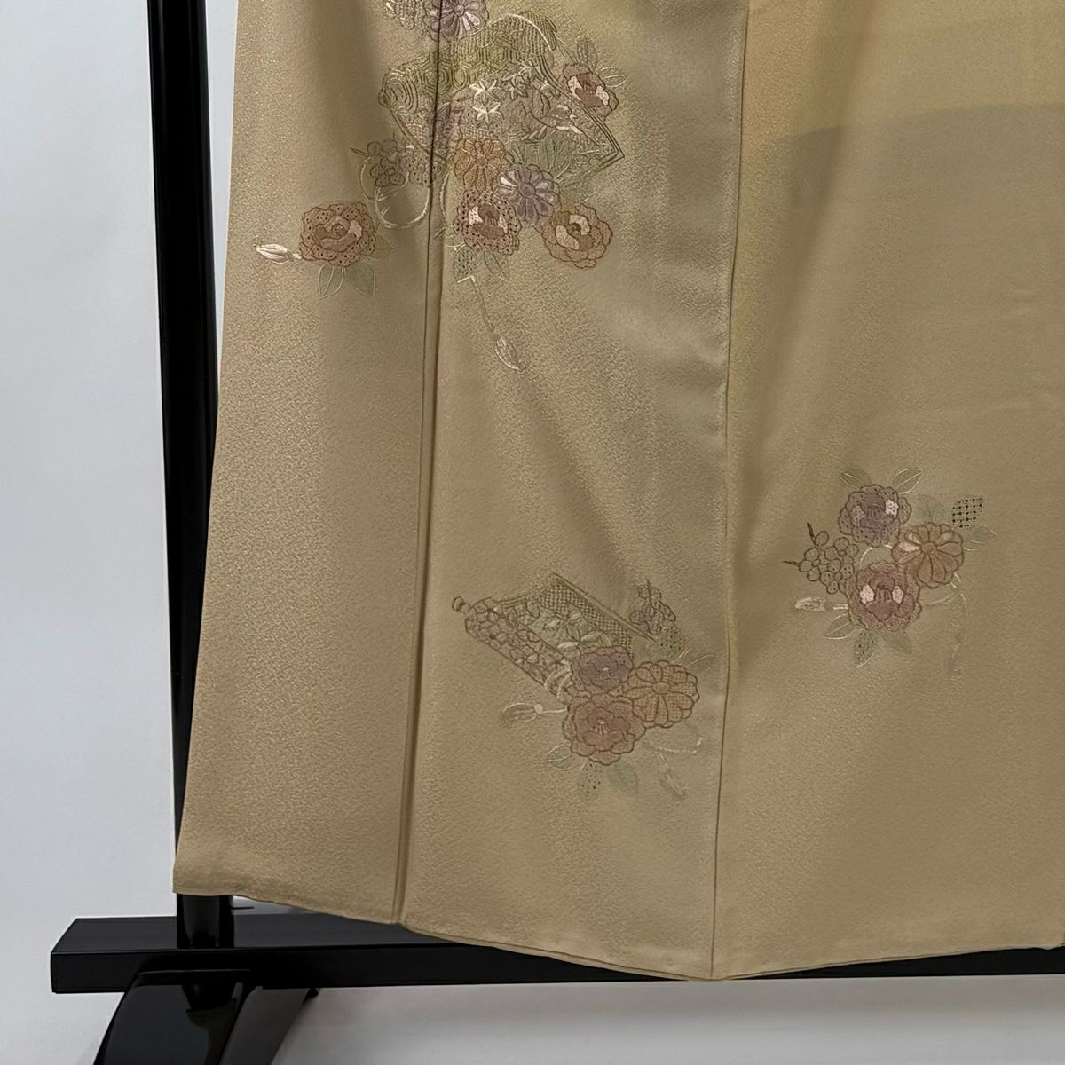【美品】 付下 身長158cm 袖長63cm S 雙層 卷物 草花紋紋 金糸刺繡 淺茶 純蠶絲 優品級