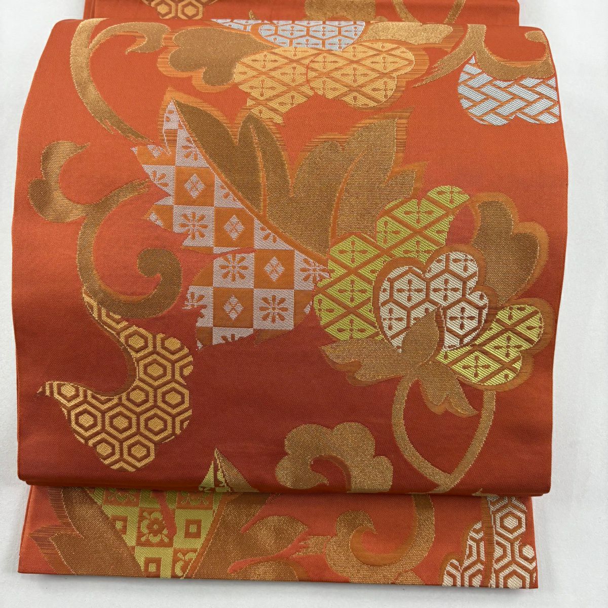 【美品】 袋帶 秀品級 川島織物 落款 花唐草紋 龜甲 金絲 金金箔 橙色 六通 純蠶絲