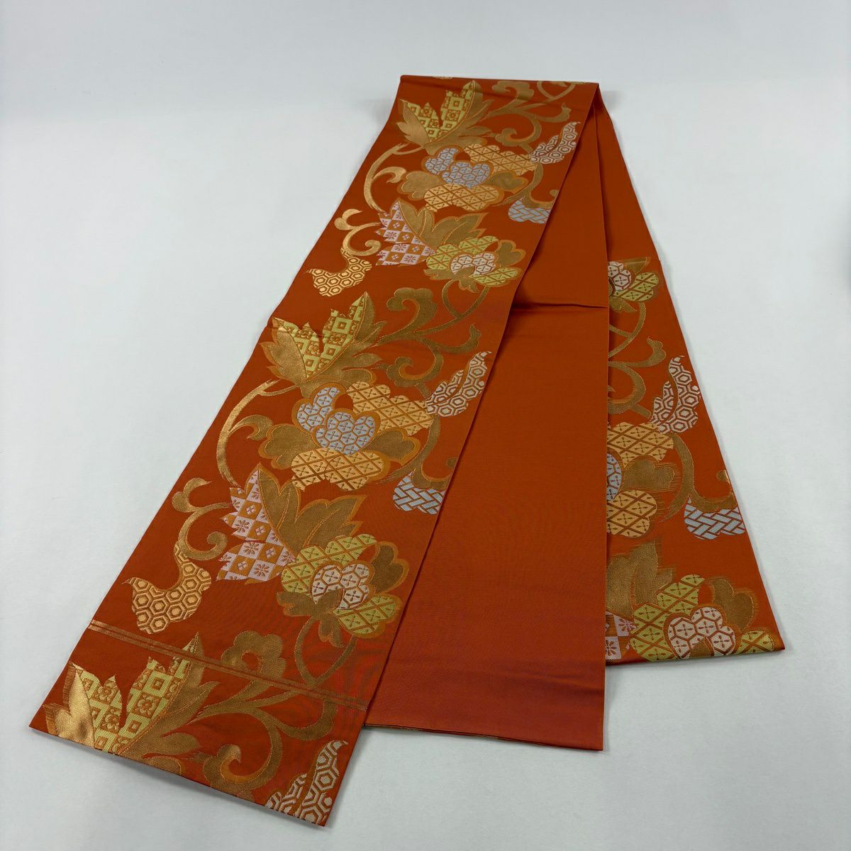 【美品】 袋帶 秀品級 川島織物 落款 花唐草紋 龜甲 金絲 金金箔 橙色 六通 純蠶絲