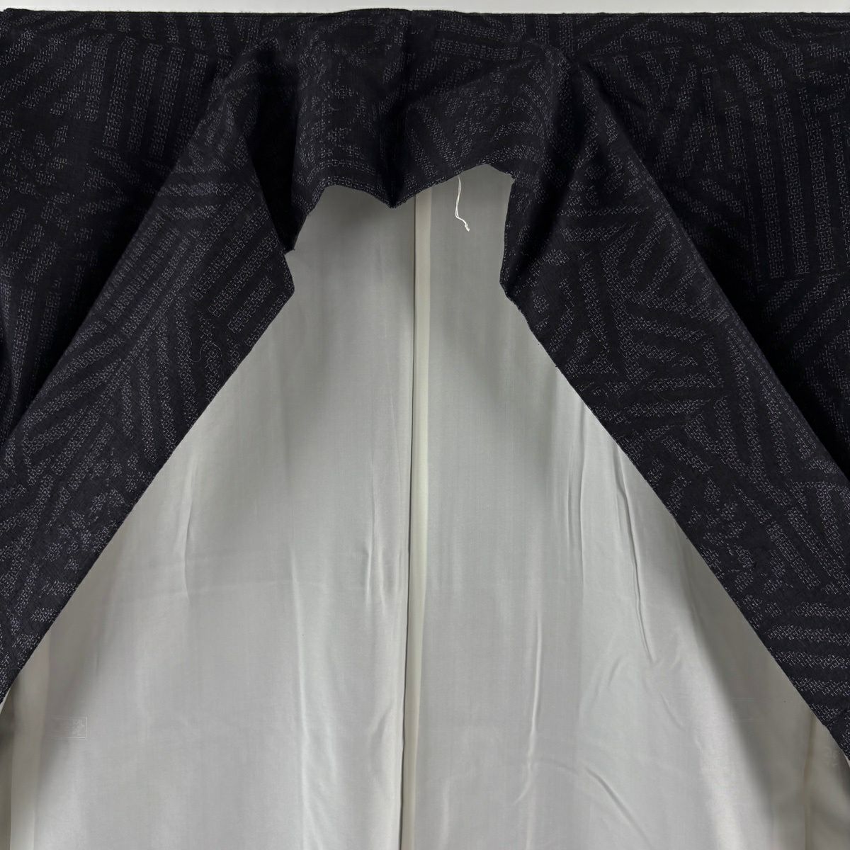 【美品】 結城紬織 身長162cm 袖長64cm M 雙層 本場結城紬織 證書附帶 龜甲絣 幾何學圖案 紫 純蠶絲 逸品級