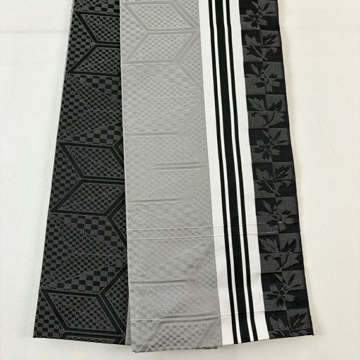 【美品】半幅帶 優品級 草花紋紋 縞 灰 化纖