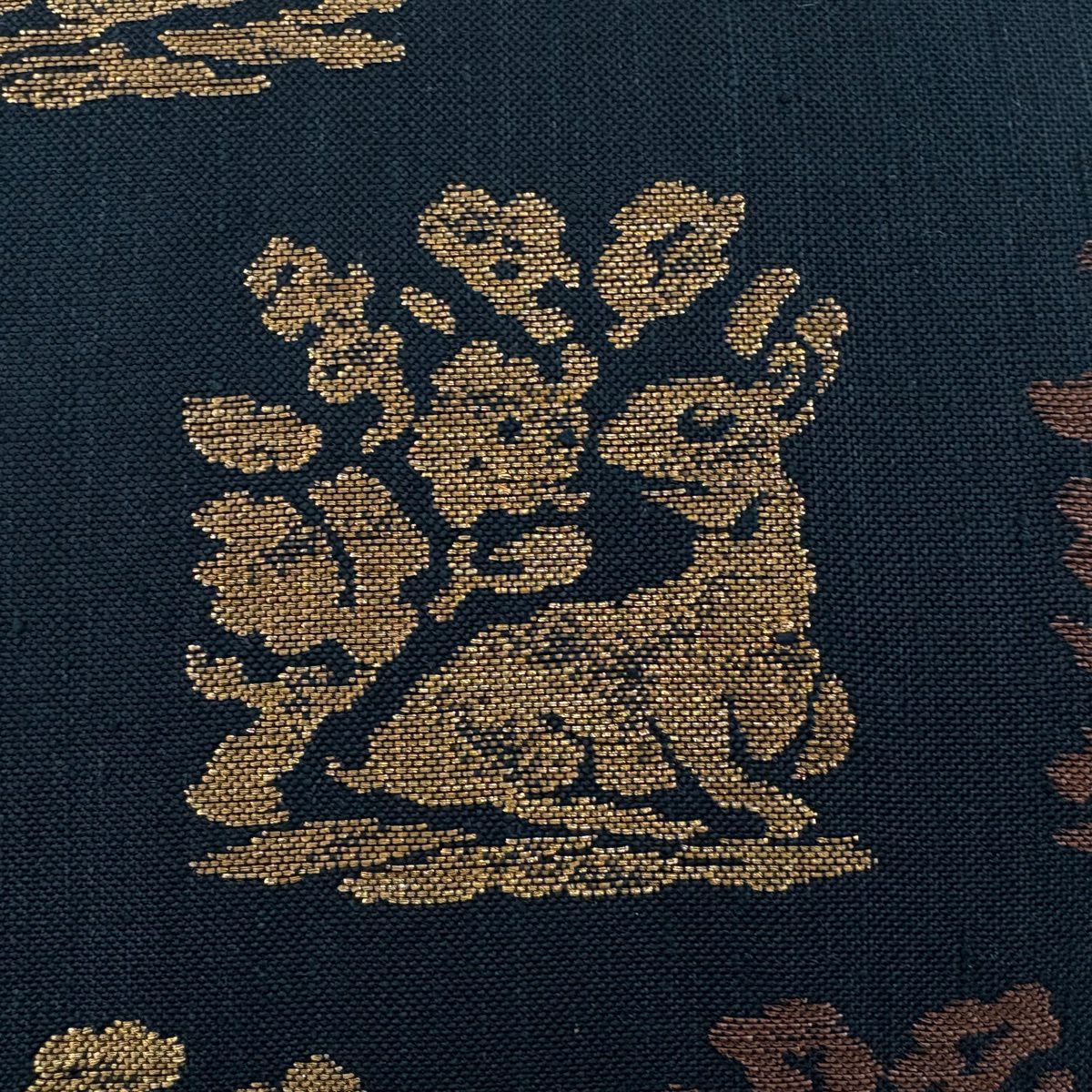 【美品】 袋帶 名品級 花兔 金絲 墨色 大鼓圖案 純蠶絲
