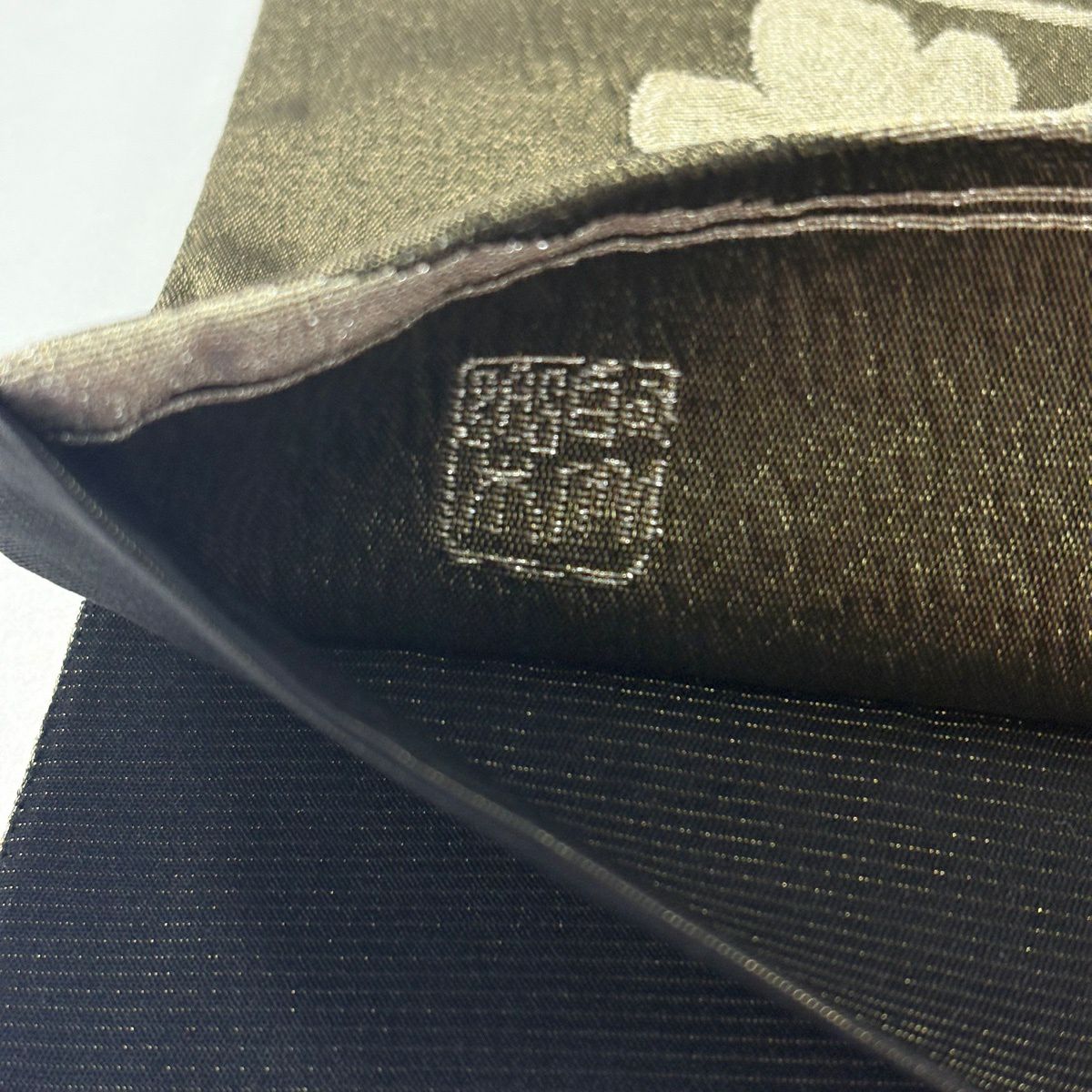 【美品】 袋帶 名品級 じゅらく 落款あり 草花紋 銀糸 灰綠 六通 純蠶絲